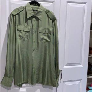 Authentic men’s Gucci military green silk shirt